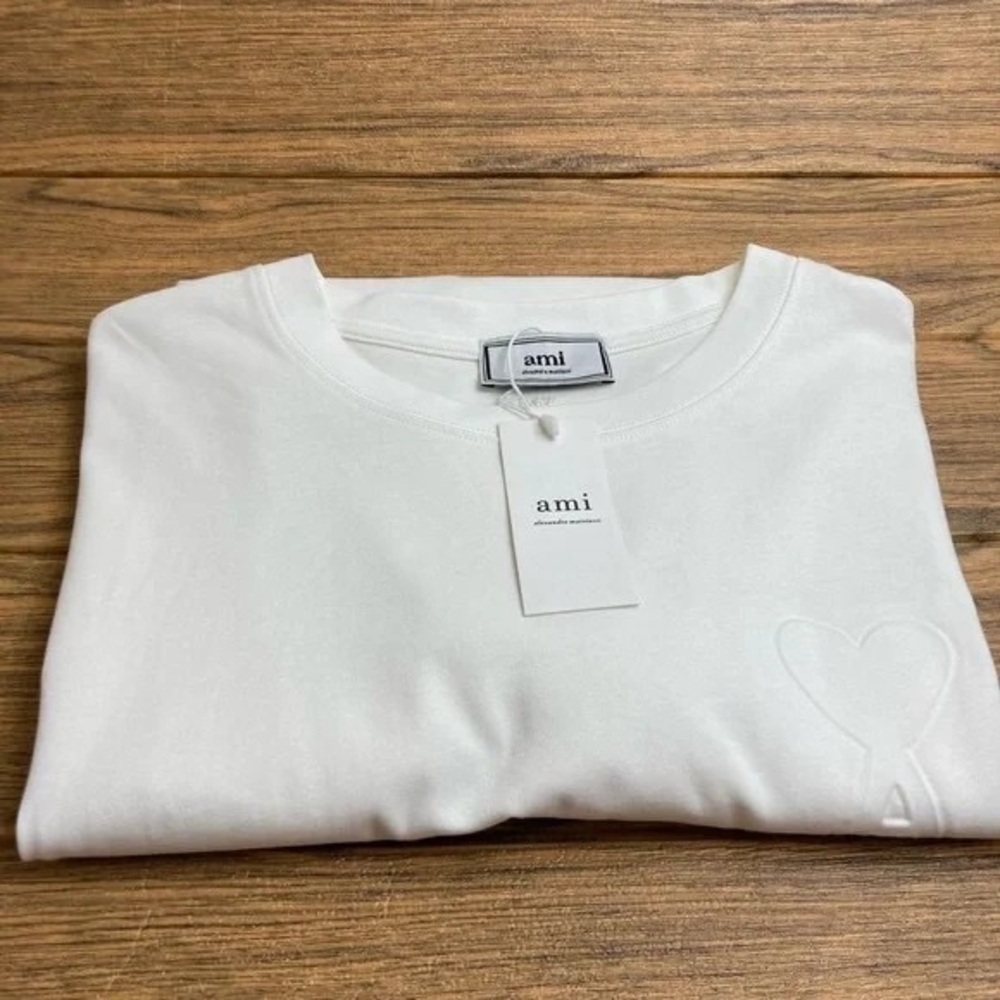 AMI Paris AMI Embossed Heart T-Shirt
